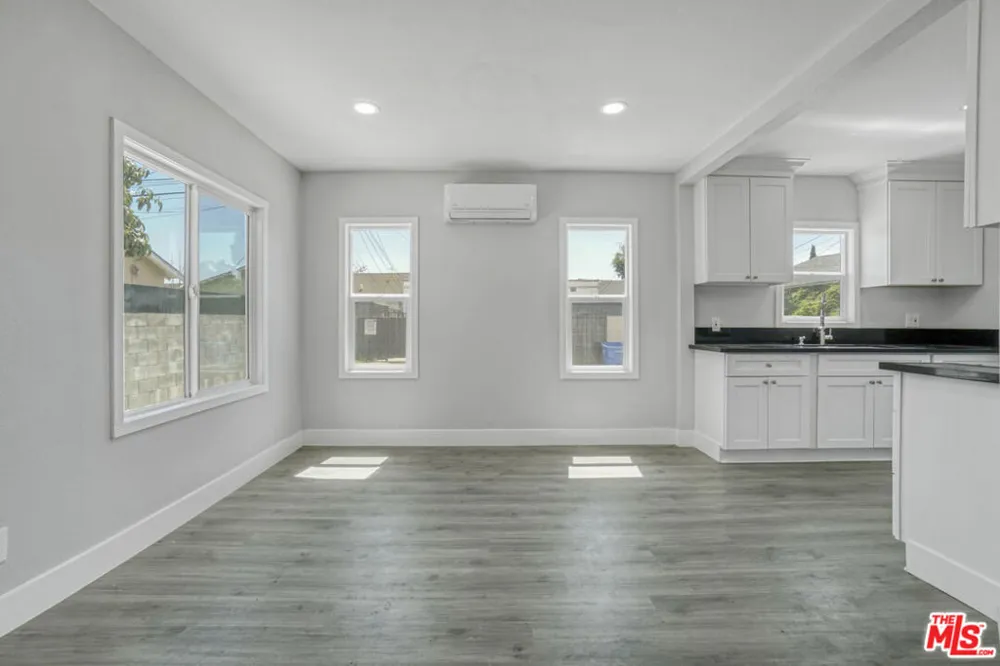 1256 Exposition Boulevard Los Angeles, CA 90007