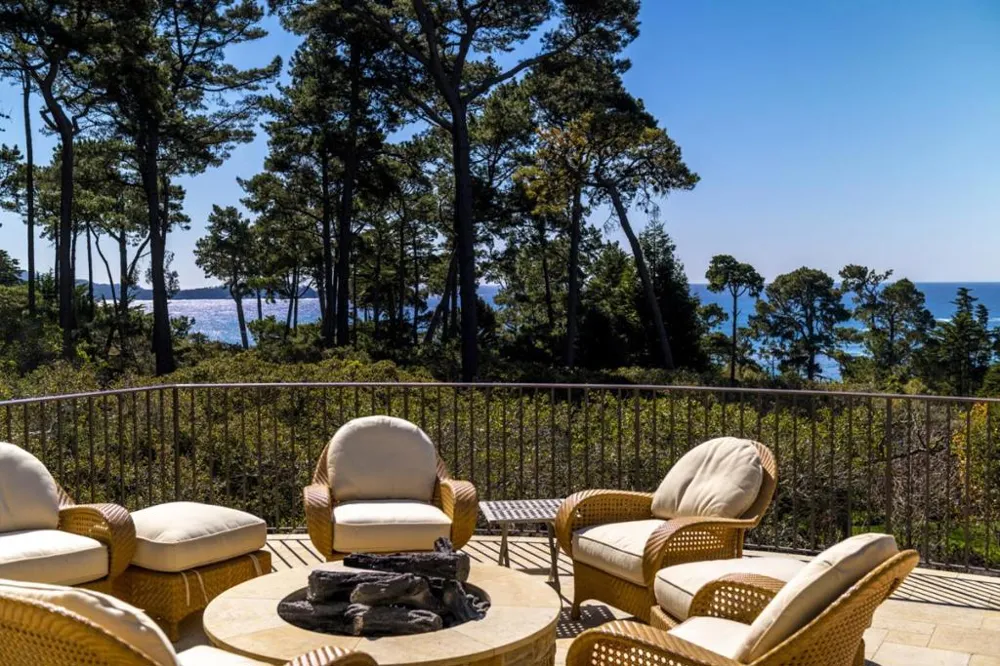 1565 Riata Road Pebble Beach, CA 93953