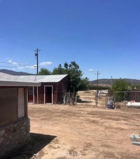 4050 El Roblar Street Maricopa, CA 93254