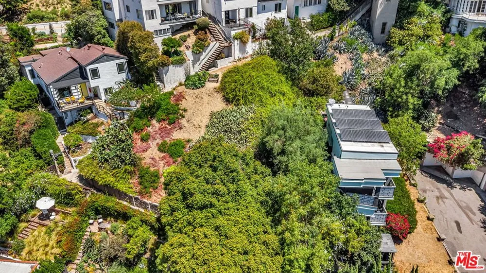 2172 Broadview Terrace Hollywood Hills, CA 90068