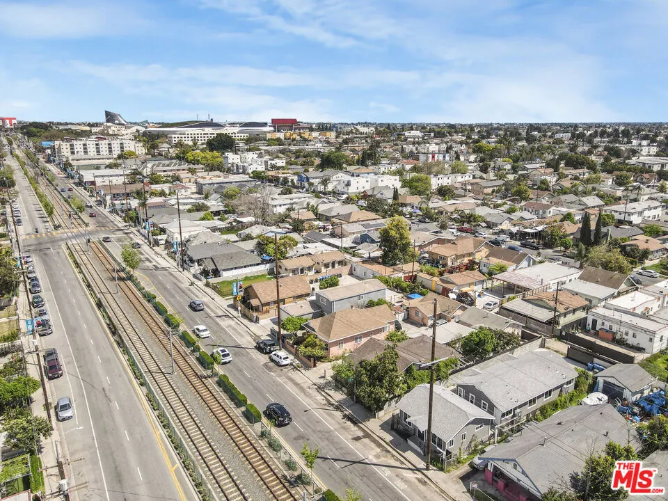 1254 Exposition Boulevard Los Angeles, CA 90007