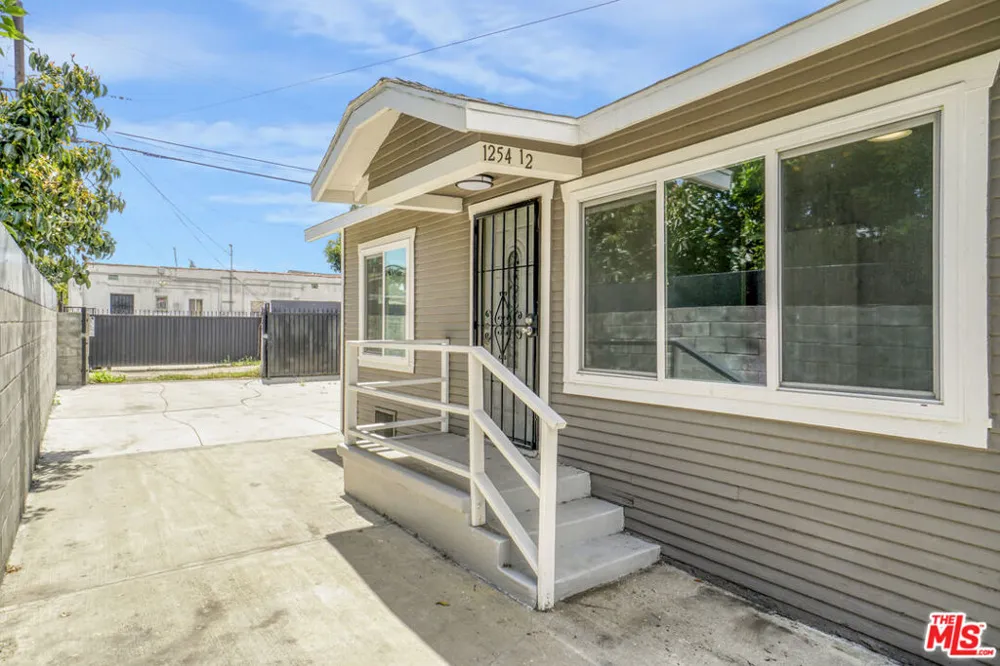 1254 Exposition Boulevard Los Angeles, CA 90007