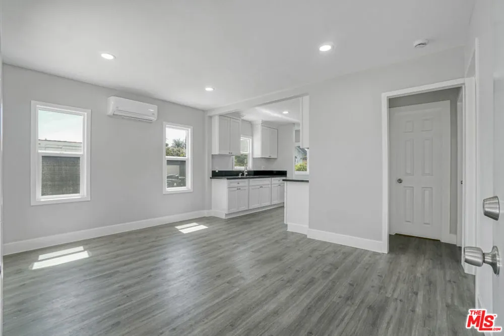 1254 Exposition Boulevard Los Angeles, CA 90007