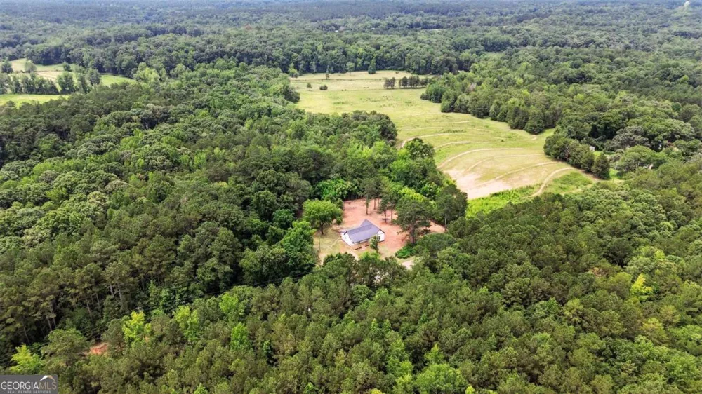 1859 William Smith RD Elberton, GA 30635