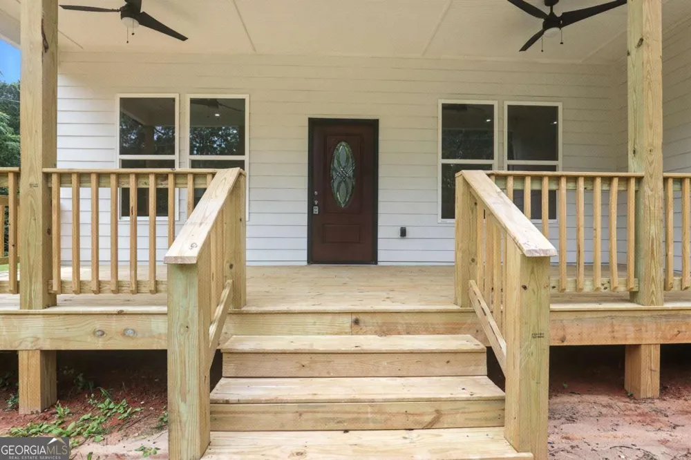 1859 William Smith RD Elberton, GA 30635