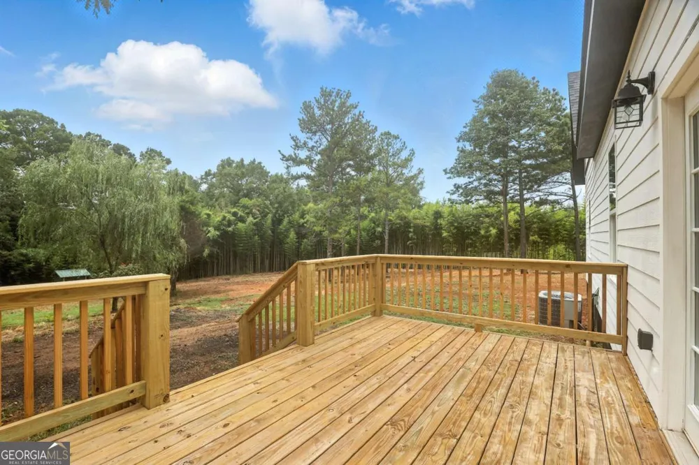 1859 William Smith RD Elberton, GA 30635