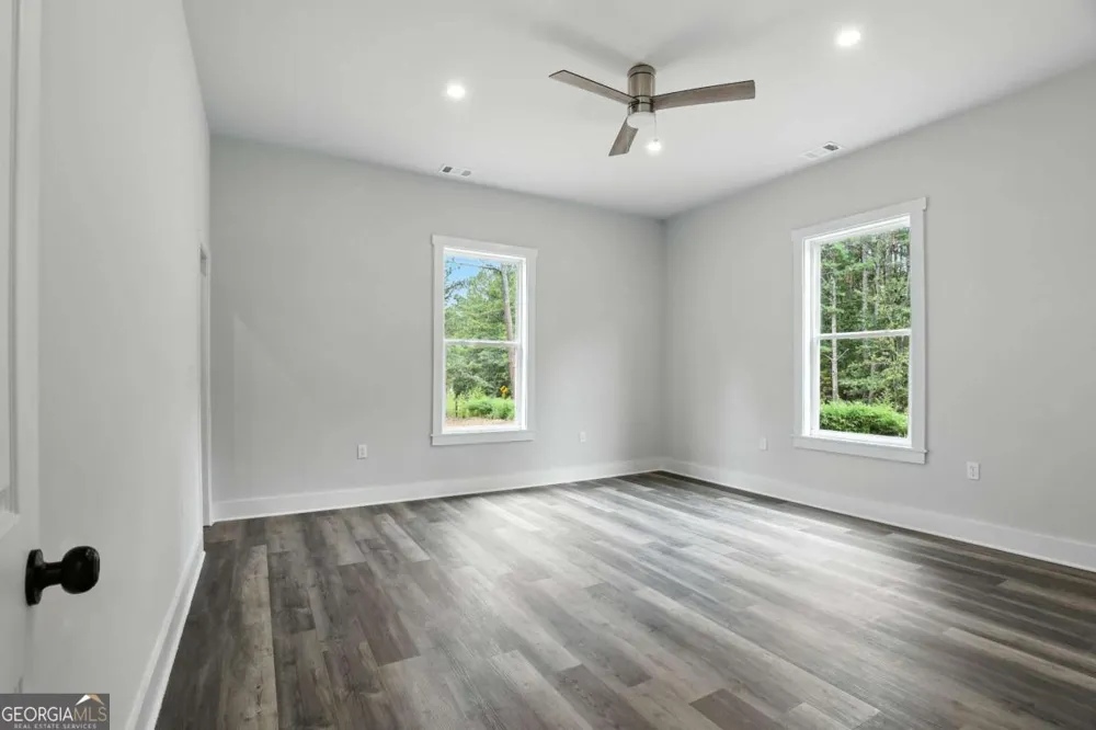 1859 William Smith RD Elberton, GA 30635
