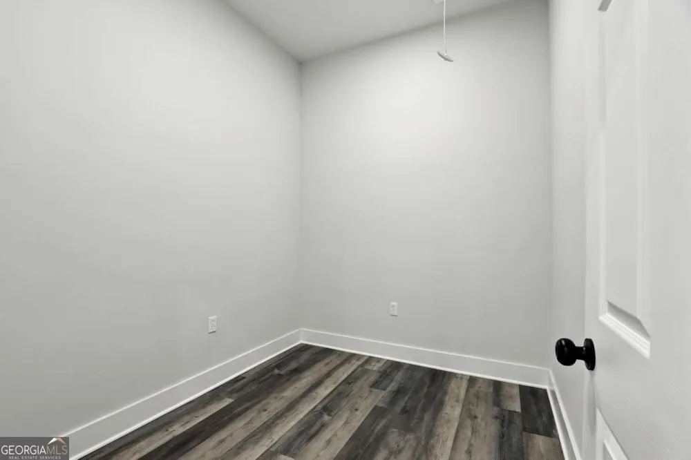 1859 William Smith RD Elberton, GA 30635