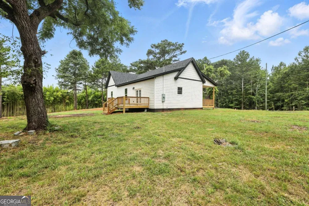 1859 William Smith RD Elberton, GA 30635