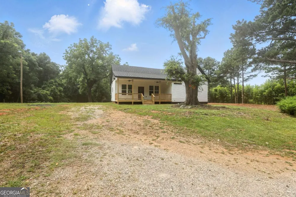 1859 William Smith RD Elberton, GA 30635