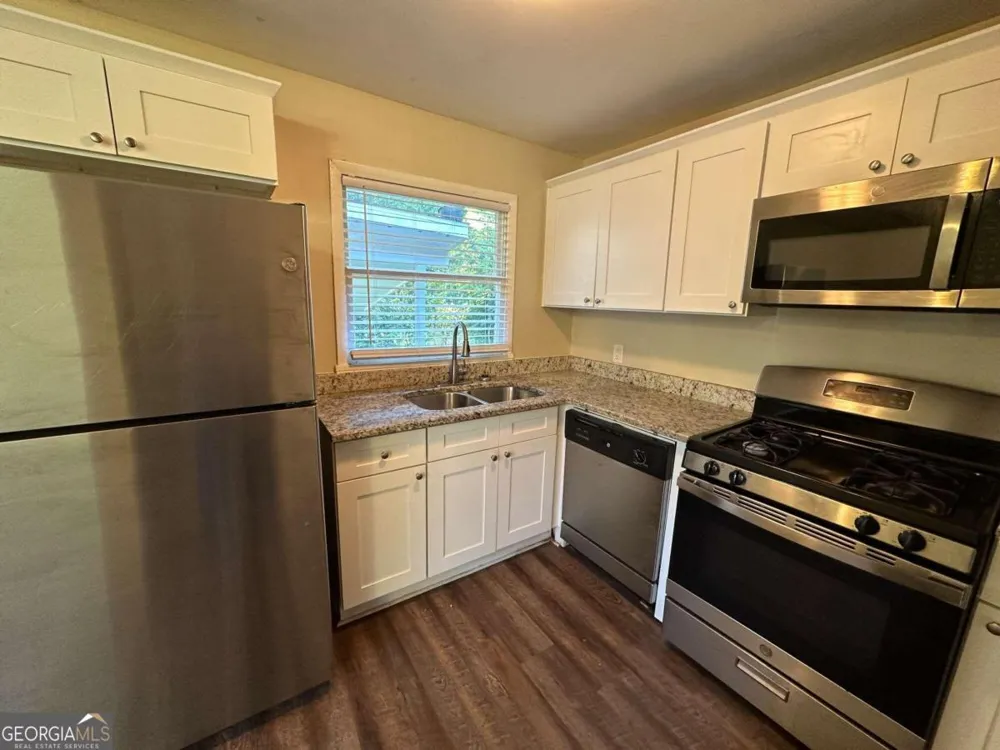 2213 Westover DR East Point, GA 30344