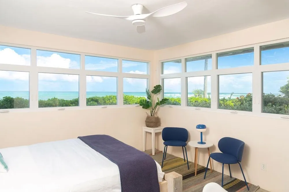 294 BRAVOS DE BOSTON Vieques, PR 00765