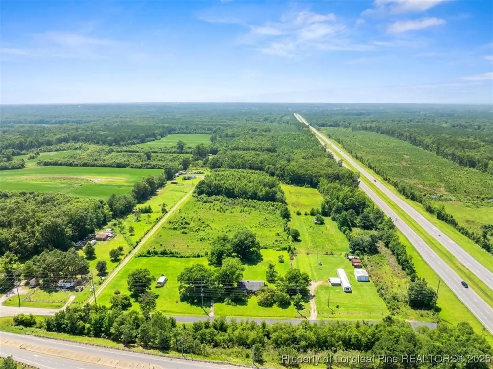 4247 River Road Wade, NC 28395