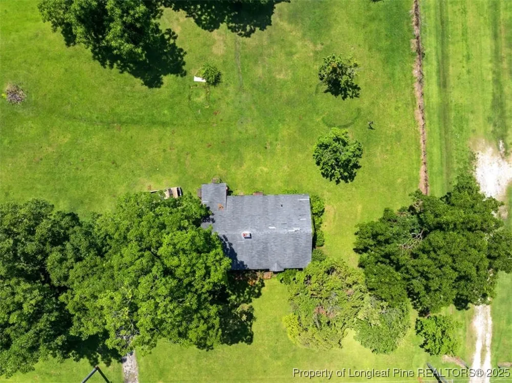 4247 River Road Wade, NC 28395