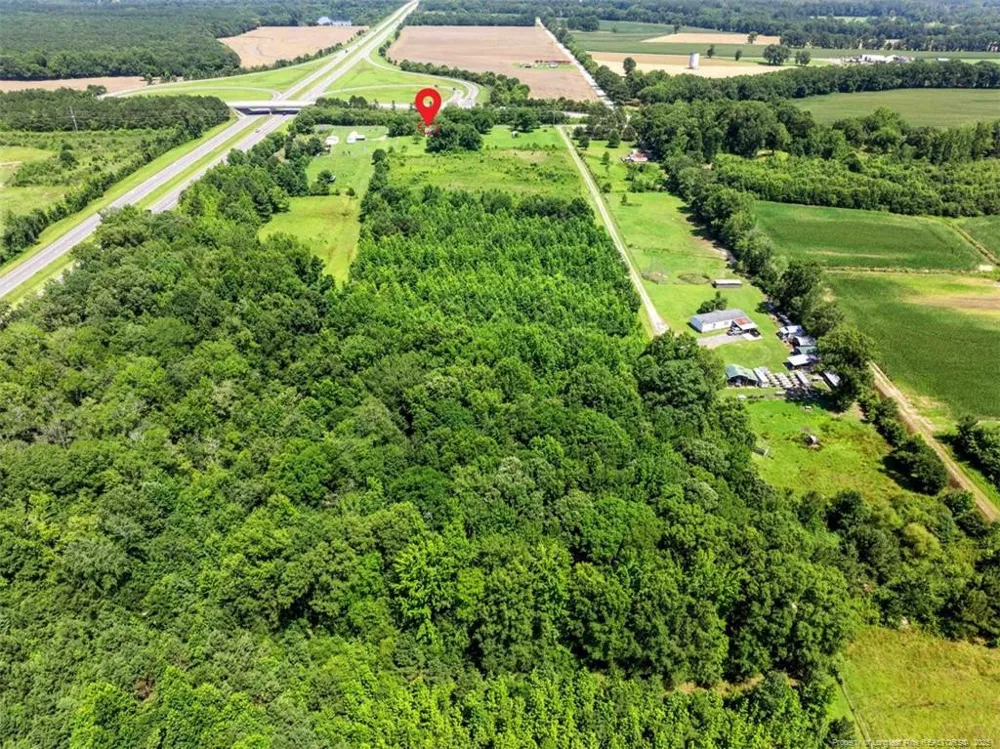 4247 River Road Wade, NC 28395