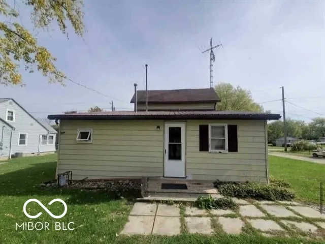402 S Angle Street Dunkirk, IN 47336