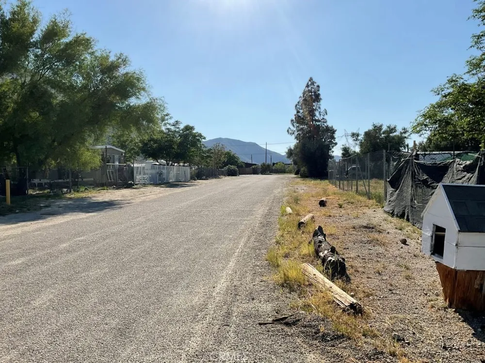 51820 Date Avenue Cabazon, CA 92230