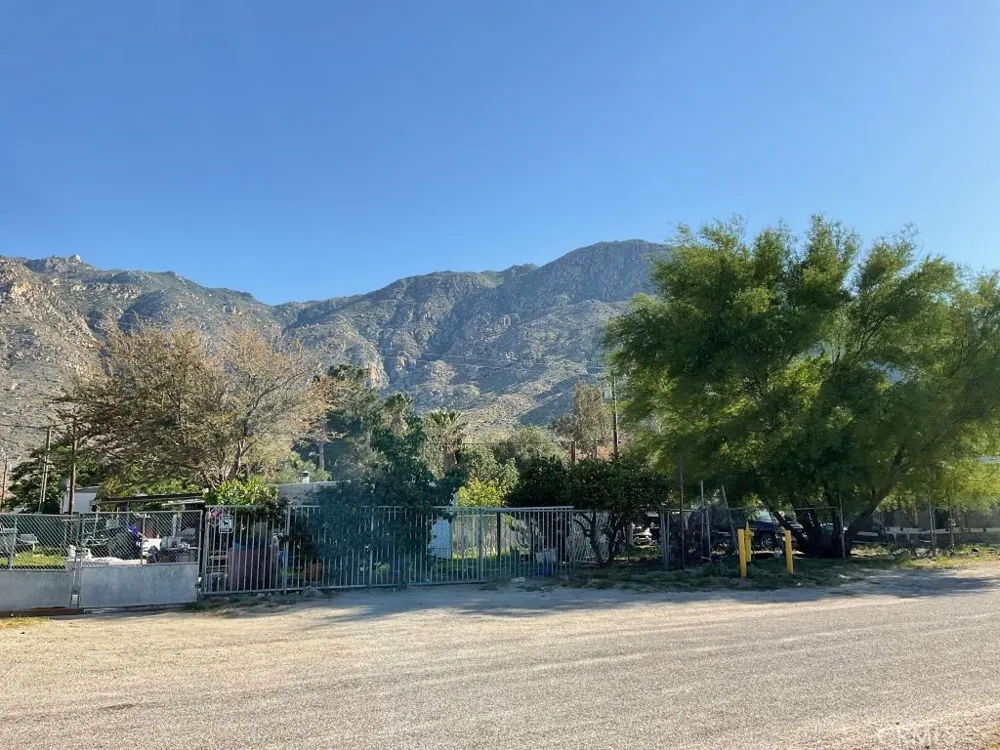 51820 Date Avenue Cabazon, CA 92230