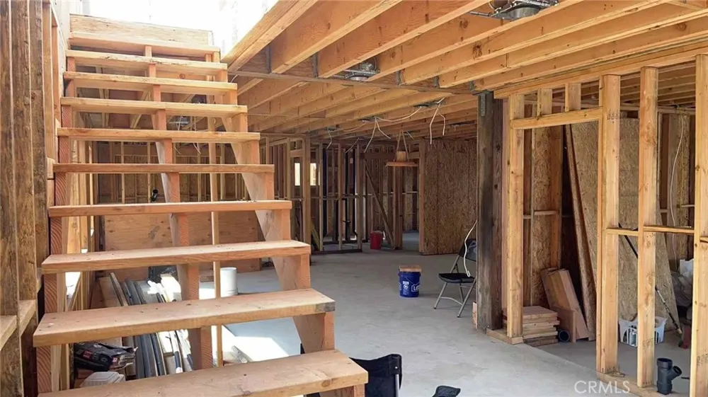 7533 Maie Avenue Los Angeles, CA 90001
