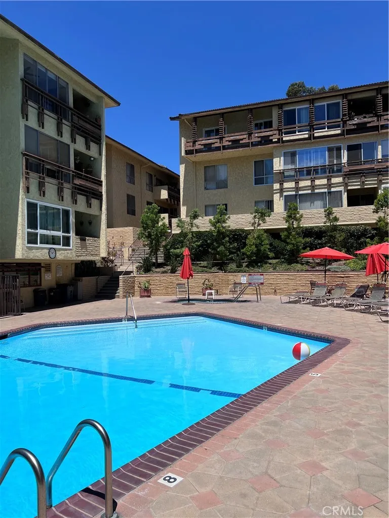 5600 Kensington Way #209 Culver City, CA 90230