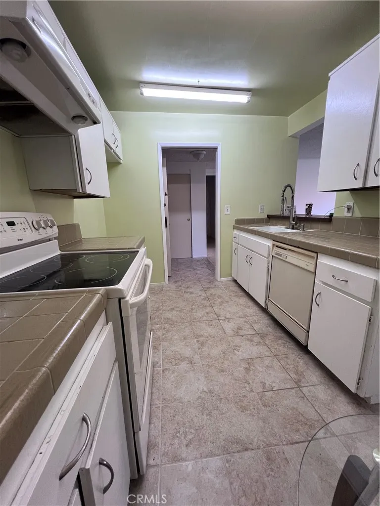 5600 Kensington Way #209 Culver City, CA 90230