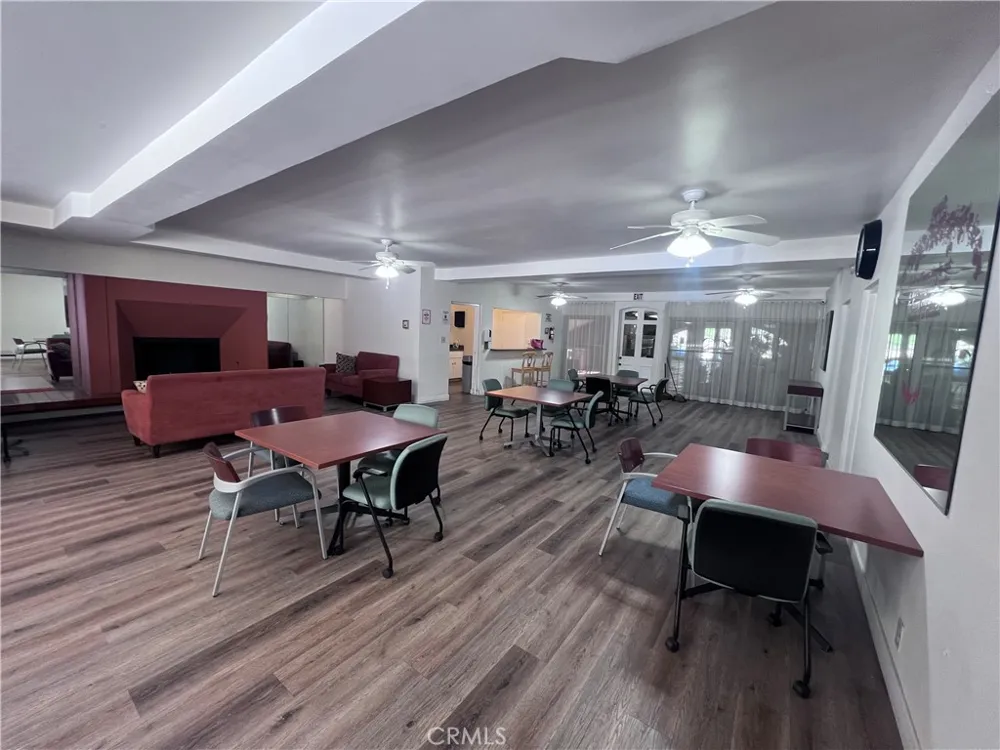 5600 Kensington Way #209 Culver City, CA 90230