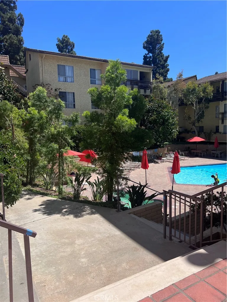 5600 Kensington Way #209 Culver City, CA 90230