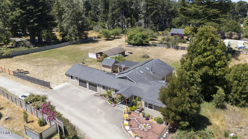 18900 Porterfield Lane Fort Bragg, CA 95437