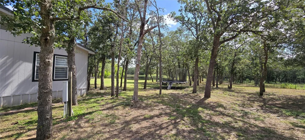 1974 County Road 404 Flatonia, TX 78941