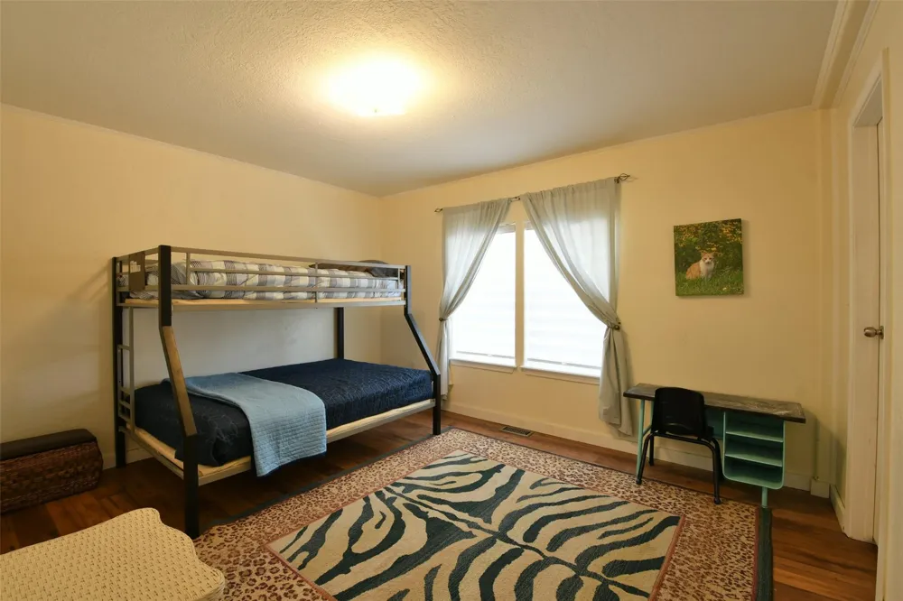 1974 County Road 404 Flatonia, TX 78941