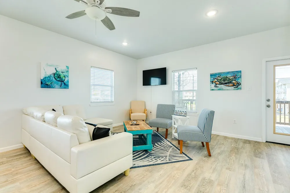 919 Blue Water Hwy Surfside Beach, TX 77541