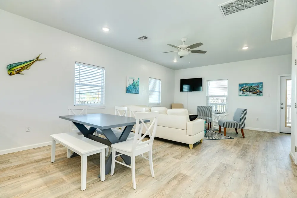 919 Blue Water Hwy Surfside Beach, TX 77541