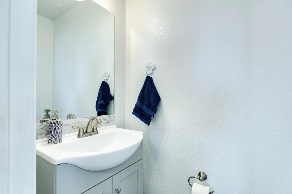919 Blue Water Hwy Surfside Beach, TX 77541