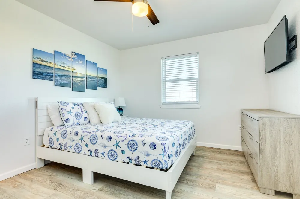 919 Blue Water Hwy Surfside Beach, TX 77541
