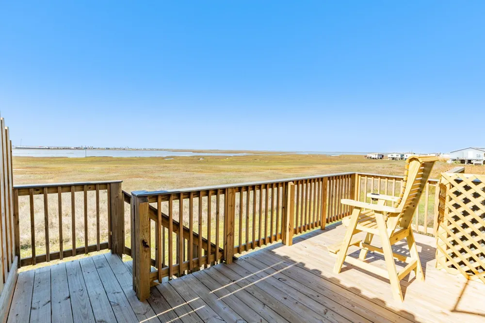 919 Blue Water Hwy Surfside Beach, TX 77541