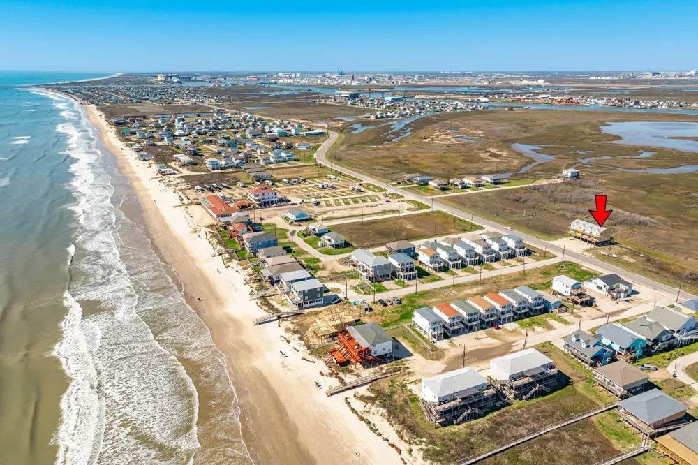919 Blue Water Hwy Surfside Beach, TX 77541