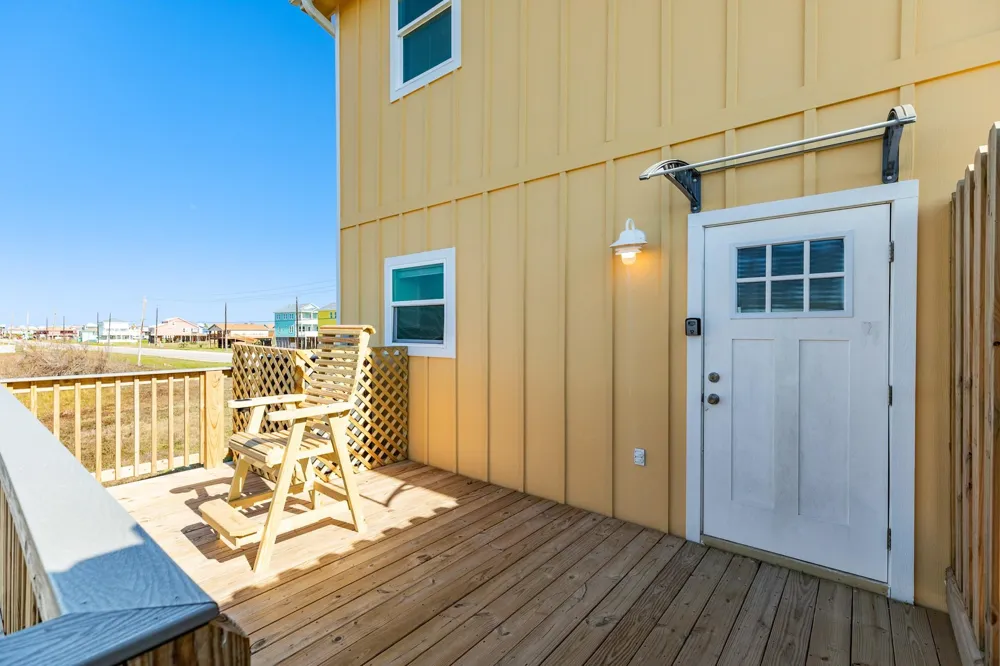 919 Blue Water Hwy Surfside Beach, TX 77541