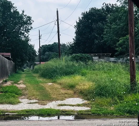 TBD S Walnut Pearsall, TX 78061