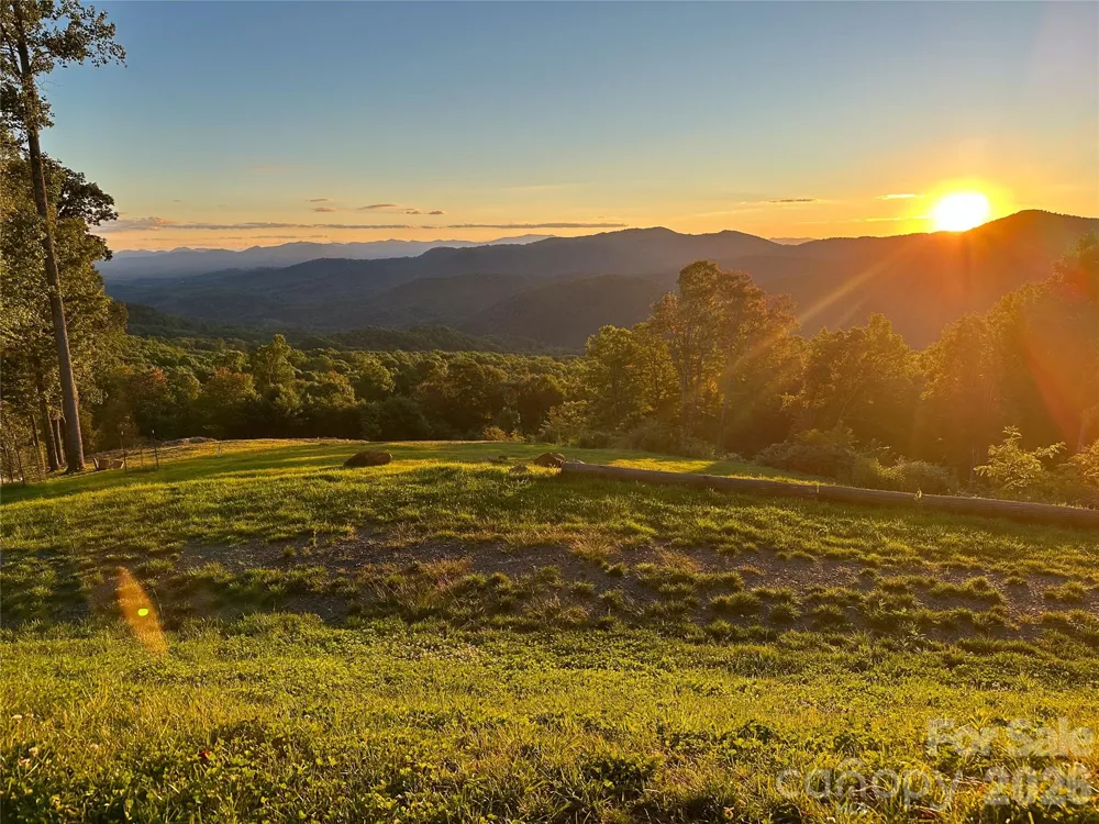 TBD Nicholas Knoll Road Bakersville, NC 28705