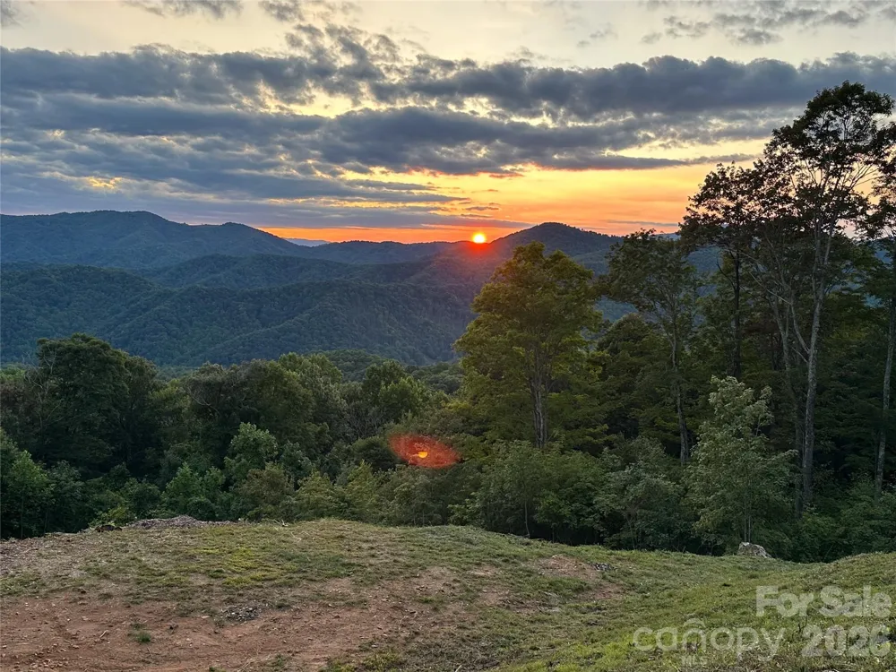 TBD Nicholas Knoll Road Bakersville, NC 28705