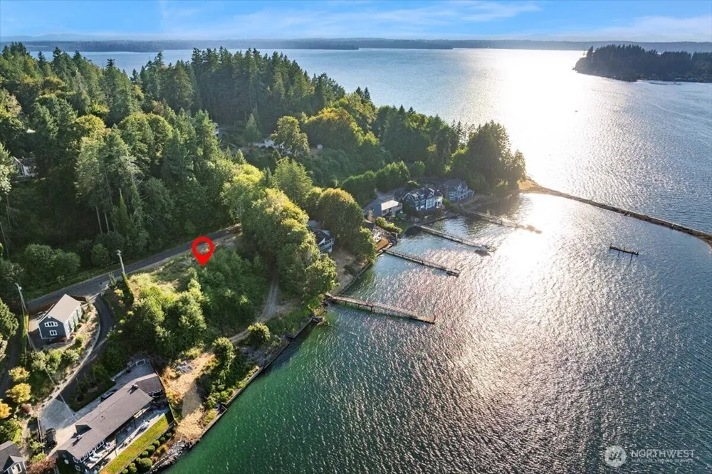 115 Bella Bella Drive Fox Island, WA 98333