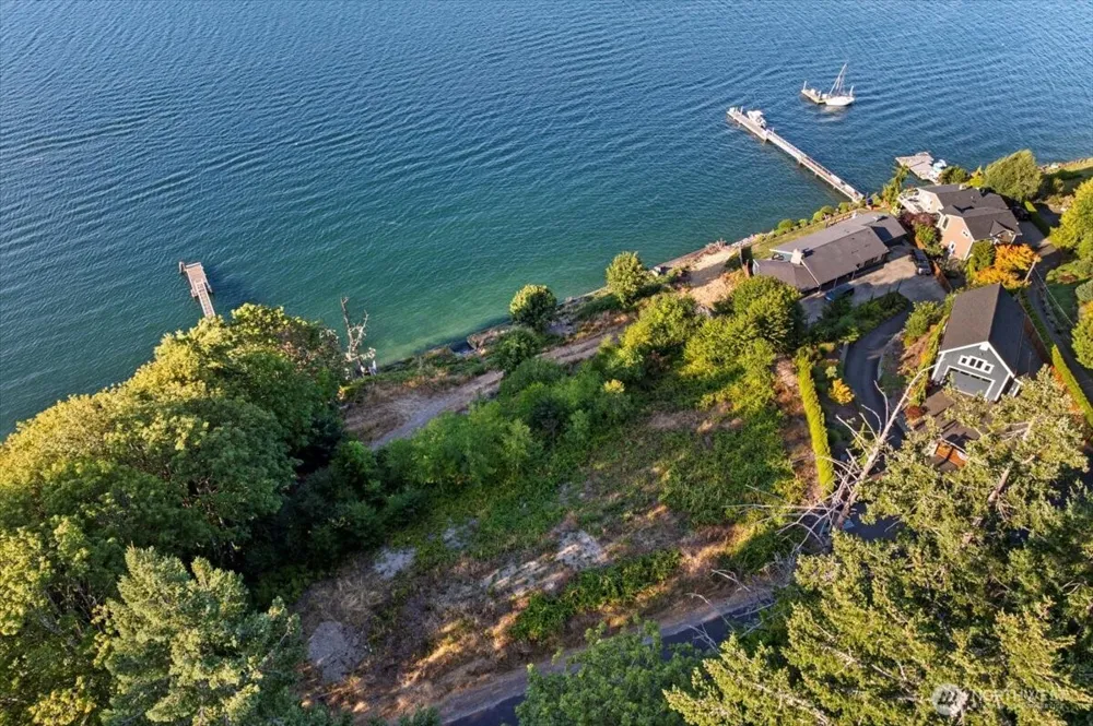115 Bella Bella Drive Fox Island, WA 98333