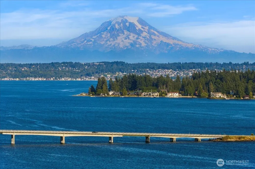 115 Bella Bella Drive Fox Island, WA 98333