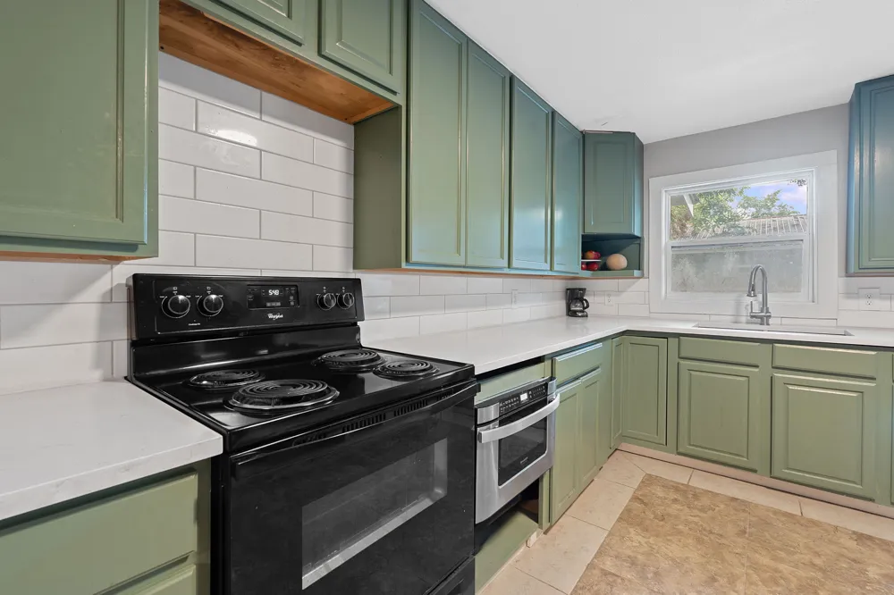 1013 Colorado Street Lockhart, TX 78644