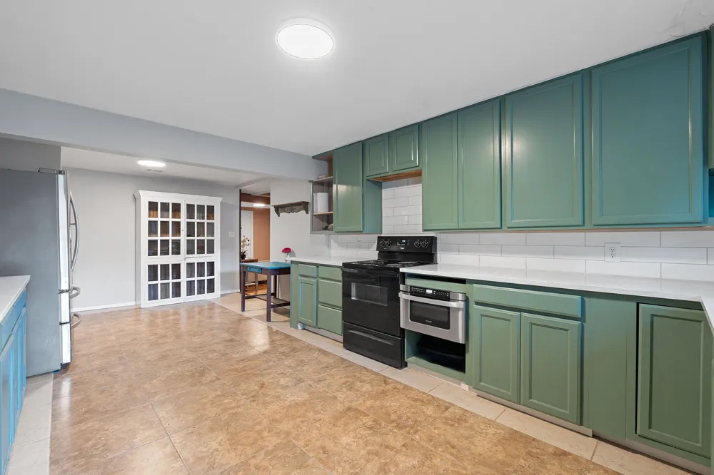 1013 Colorado Street Lockhart, TX 78644