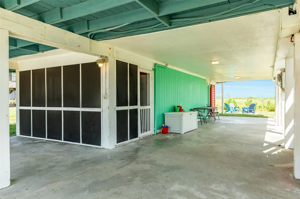 13108 John Reynolds Road Galveston, TX 77554