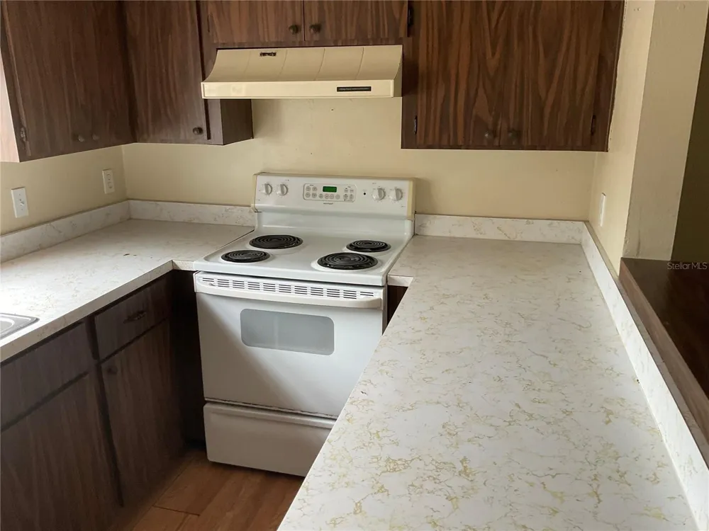 1011 LAKEVIEW DRIVE Sebring, FL 33870