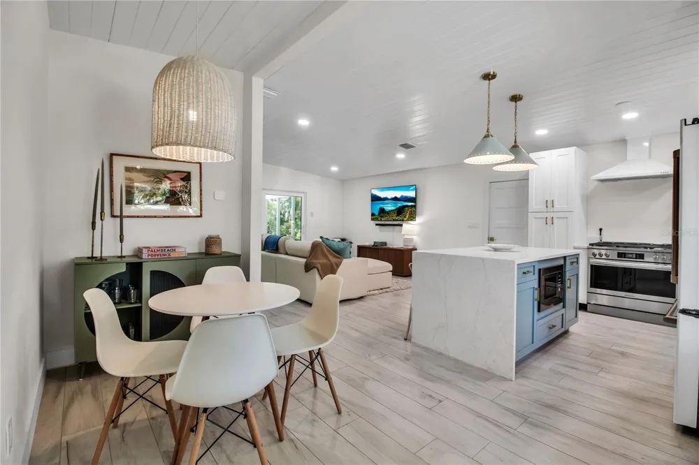 6979 LONGBOAT DRIVE S Longboat Key, FL 34228