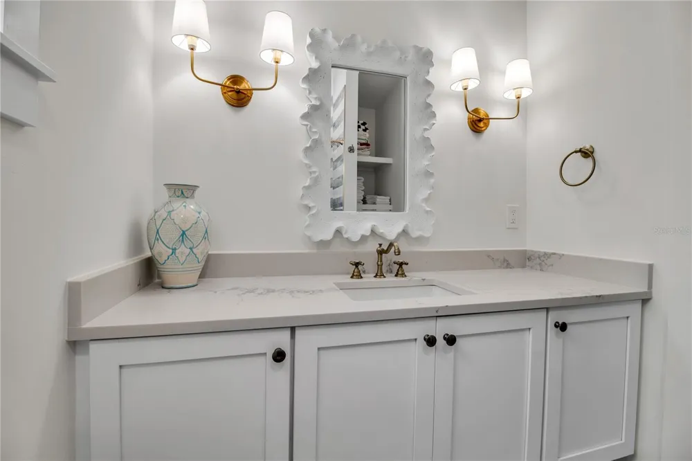 6979 LONGBOAT DRIVE S Longboat Key, FL 34228