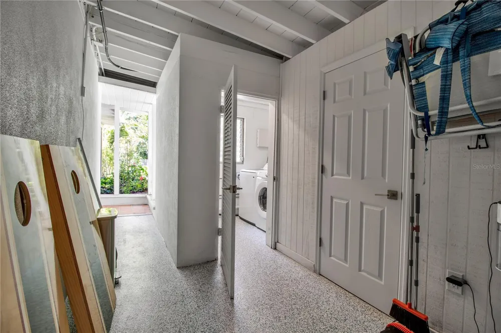 6979 LONGBOAT DRIVE S Longboat Key, FL 34228